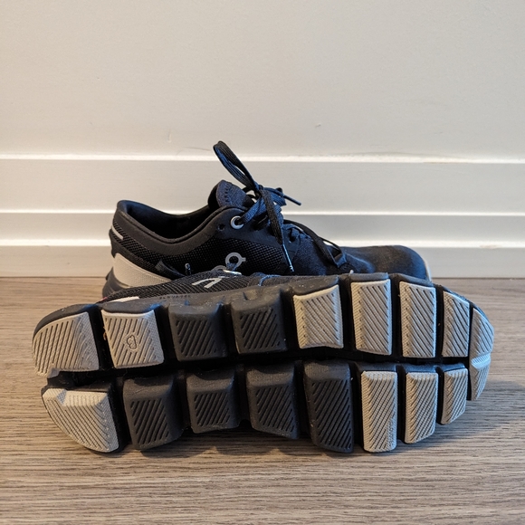 ON Black Cloud X 3 Sneakers - Picture 4 of 5